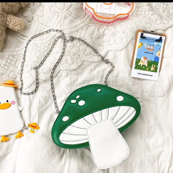 Handbags - New Faux Leather Whimsical Green Mushroom Crossbody Purse With Detachable Chain